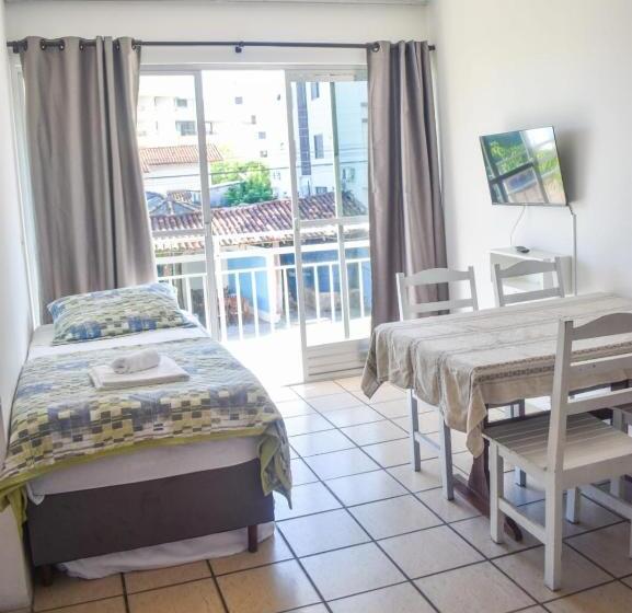 Апартаменты 1 Спальня, Residencial Leônidas