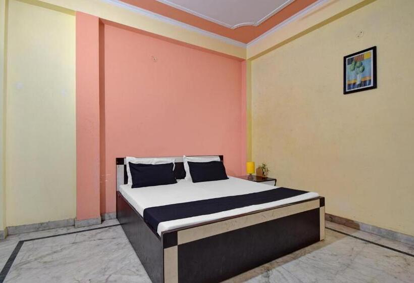 三人经典房间, Oyo Shree Ram Guest House