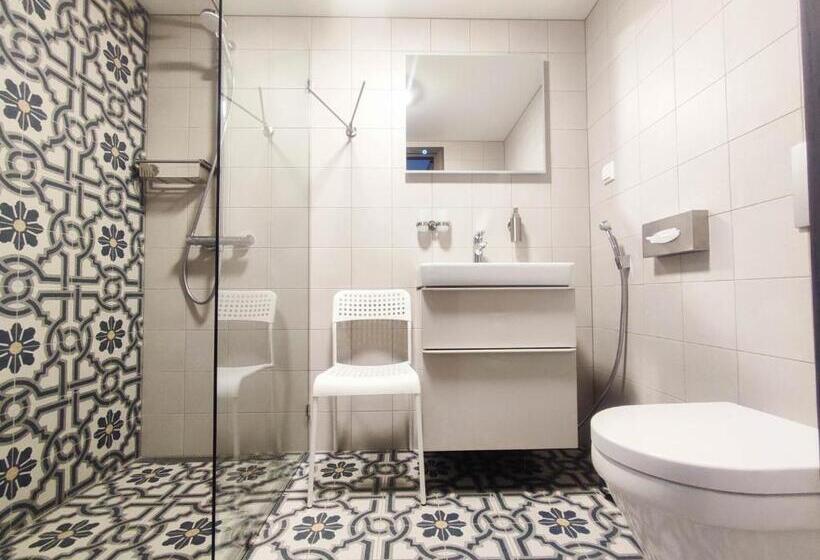 اتاق استاندارد, Good Mood Guesthouse