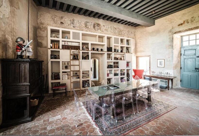 Номер Стандарт, Chambre Isabeau De Sully Au Château De Meauce