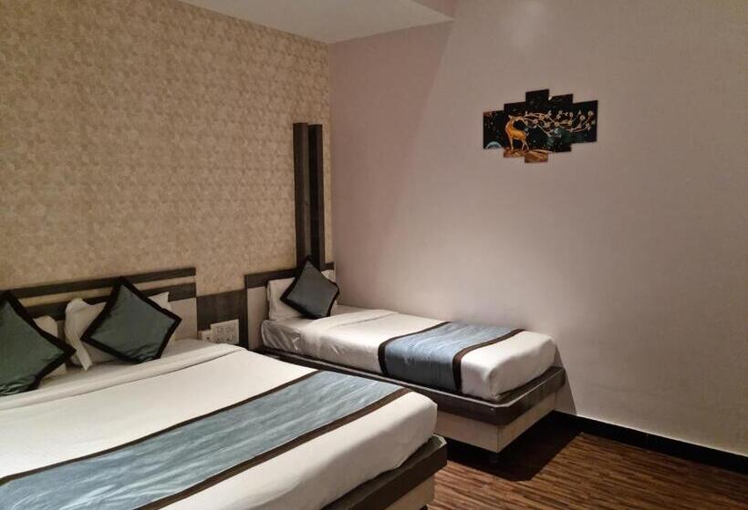 Трехместный Номер Deluxe, Kiara Eshosans Palace