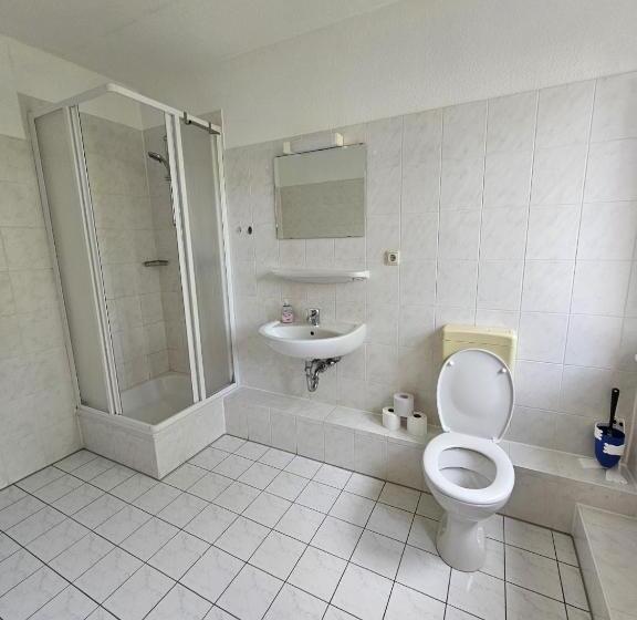 اتاق استاندارد, Private Room With Private Bathroom