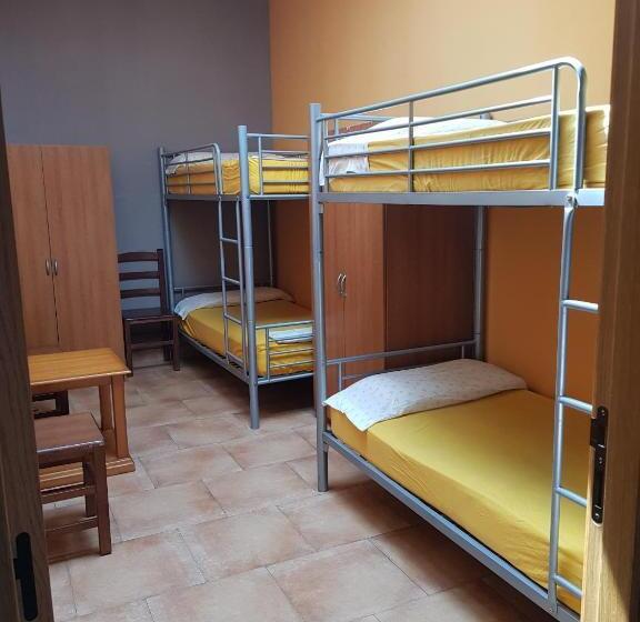 Кровать в Общей Комнате, Albergue Kortarixar