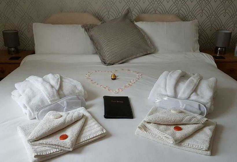Quarto Estandar, Agar House