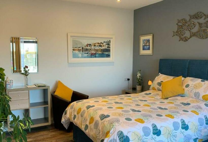 חדר דחוקס עם מיטת קינג, Portmellon Cove Guest House