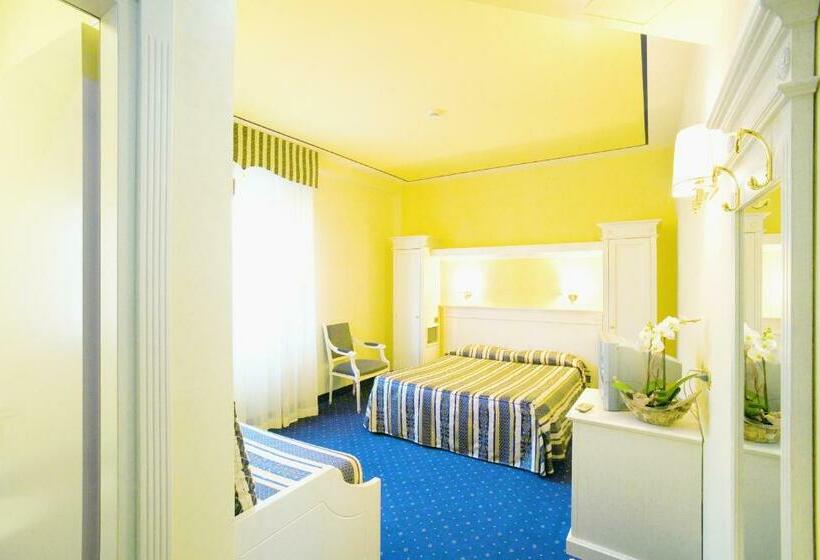 Номер Стандарт Трехместный, Albergo Milano