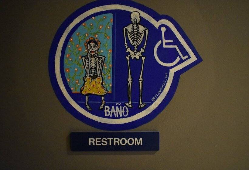 חדר סטנדרט חדר אמבטיה משותף, Hi San Diego Downtown Hostel