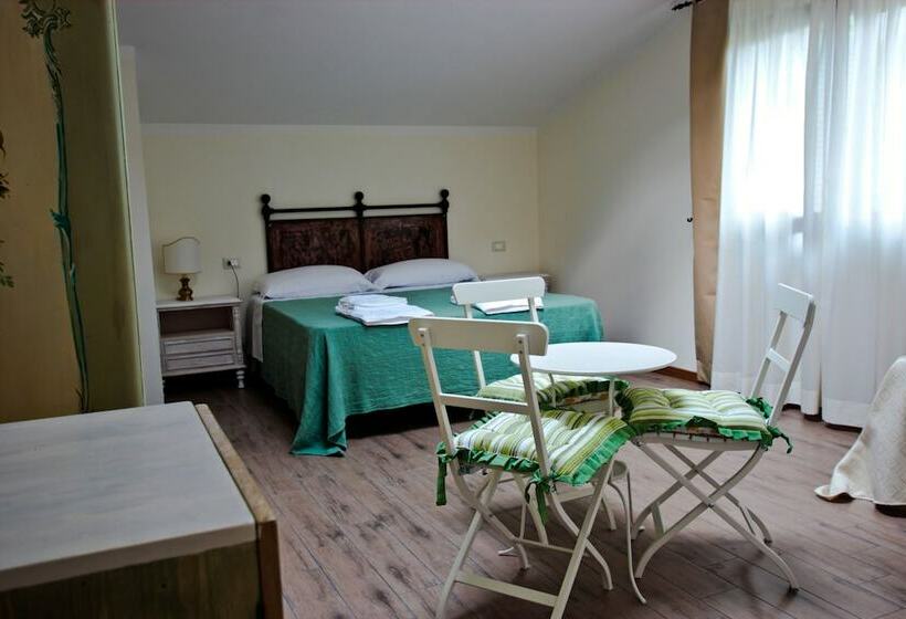 اتاق استاندارد چهار تخته, La Coralia Bed & Breakfast