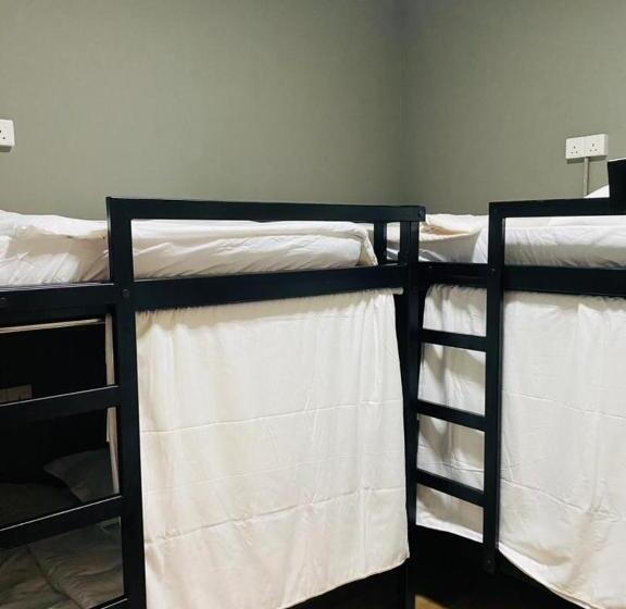 Кровать в Общей Комнате, H2 Premium Backpackers