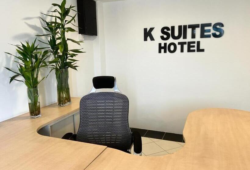 Четырехместный номер эконом класса с общей ванной комнатой, K Suites
