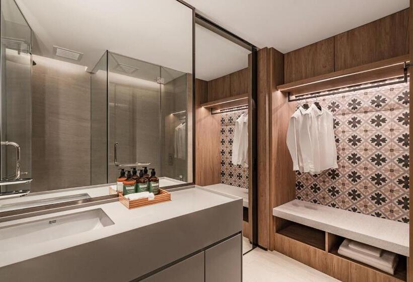 Люкс Вид на Город, Crowne Plaza Penang Straits City By Ihg