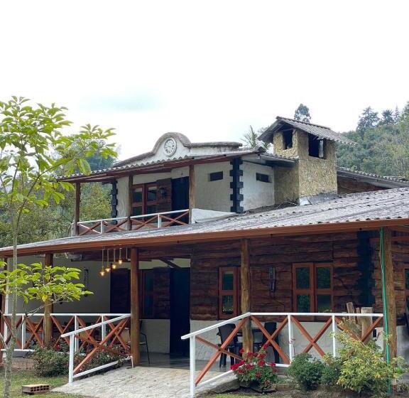 带2个卧室的别墅, Riverside La Masía Eco