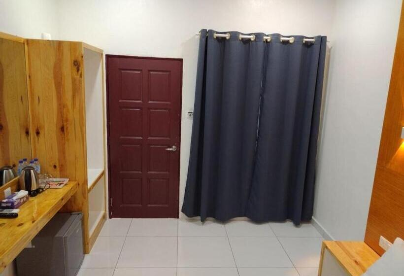 Quarto Estandar, Funduq Al Busyra