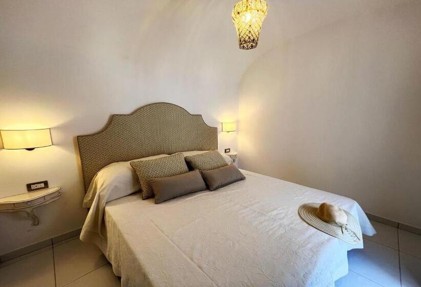 Номер Стандарт с Террасой, Milky Suites Positano
