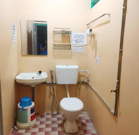 اتاق استاندارد با سرویس بهداشتی مشترک, Cheers Garden Chalet