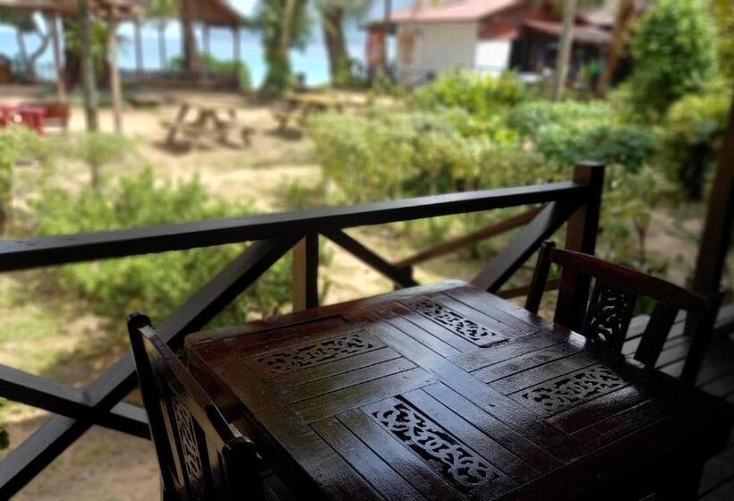 اتاق خانوادگی, Swiss Cottage Tioman