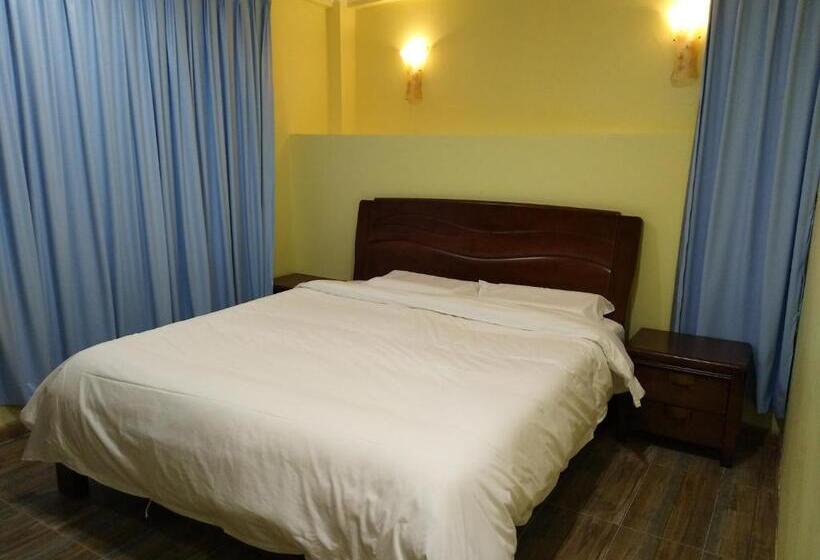 デラックスルーム, Uncle Ho Motel