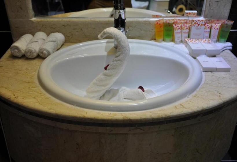 Студия Стандарт, Al Bustan Crown Hotel 2