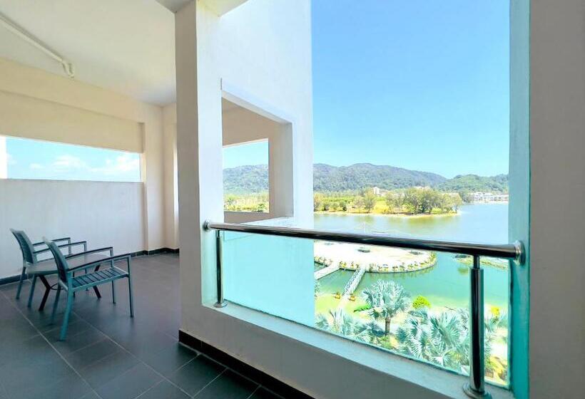 اتاق لوکس, Marina Island Pangkor Resort &