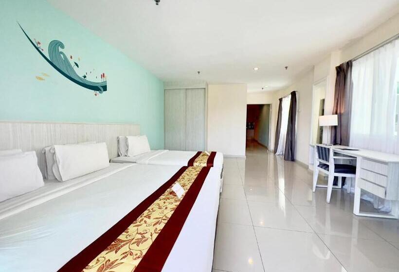 اتاق لوکس, Marina Island Pangkor Resort &