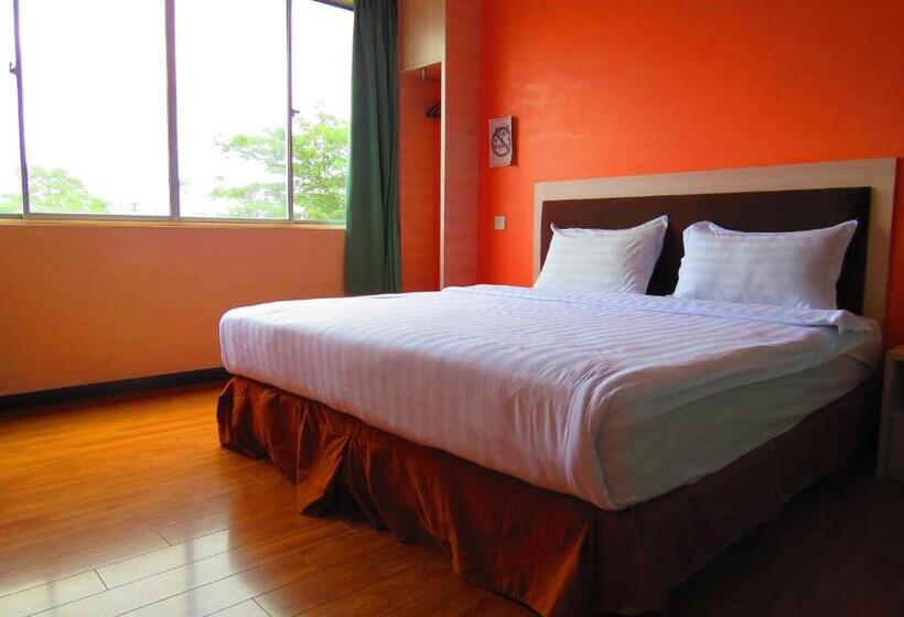 اتاق لوکس با تخت بزرگ, Salim Inn
