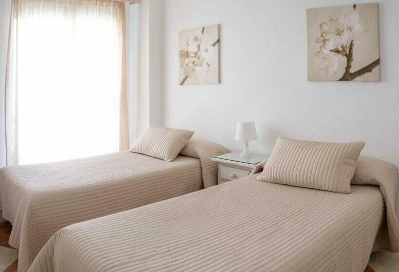 スタンダードルーム, Hostal Jomarijo