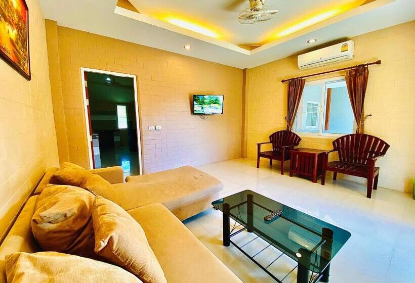 آپارتمان خانوادگی, Benwadee Resort Pattaya