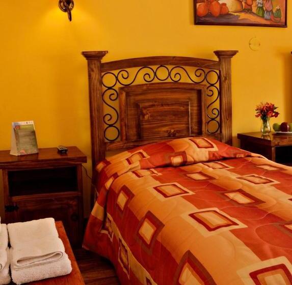 스탠다드 트리플 룸, Hostal Mallqui