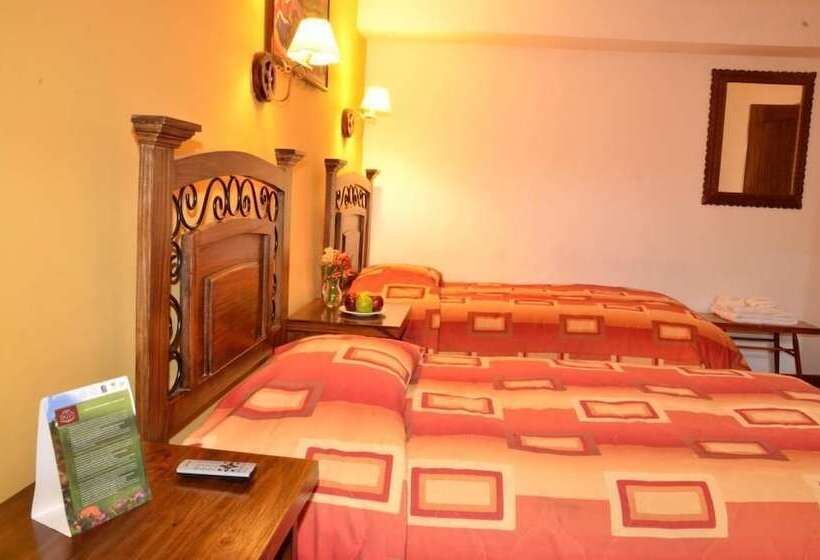 스탠다드 트리플 룸, Hostal Mallqui