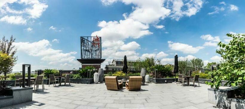 سوییت, Doubletree By Hilton Shanghai Hongqiao