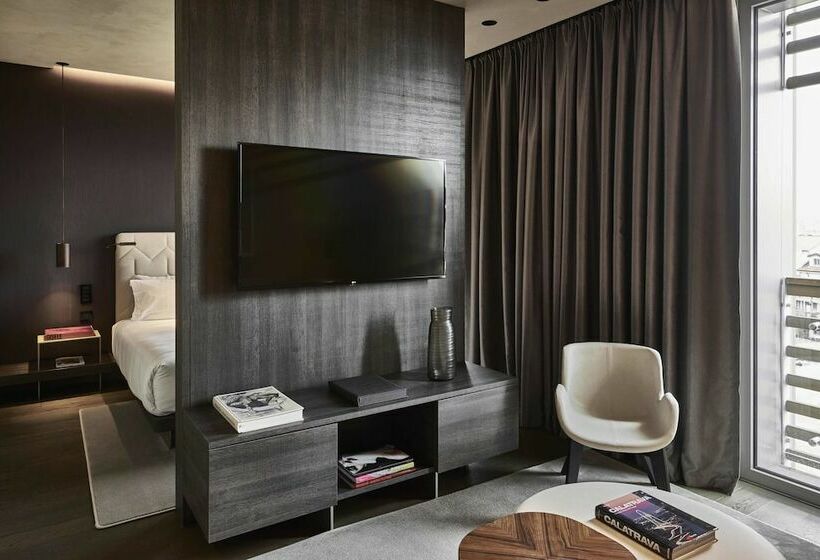 سوئیت جونیور با تراس, Viu Milan, A Member Of Design Hotels