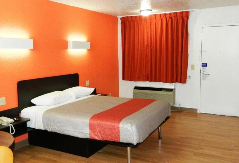 Номер Стандарт Кровать Кинг Адаптированный для Инвалидов, Motel 6oklahoma City, Ok  Airport East