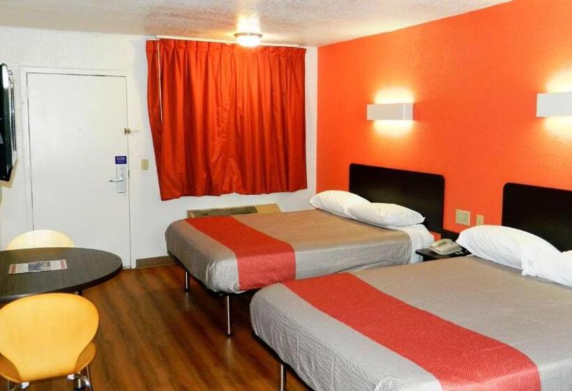 Номер Стандарт Адаптированный для Инвалидов, Motel 6oklahoma City, Ok  Airport East