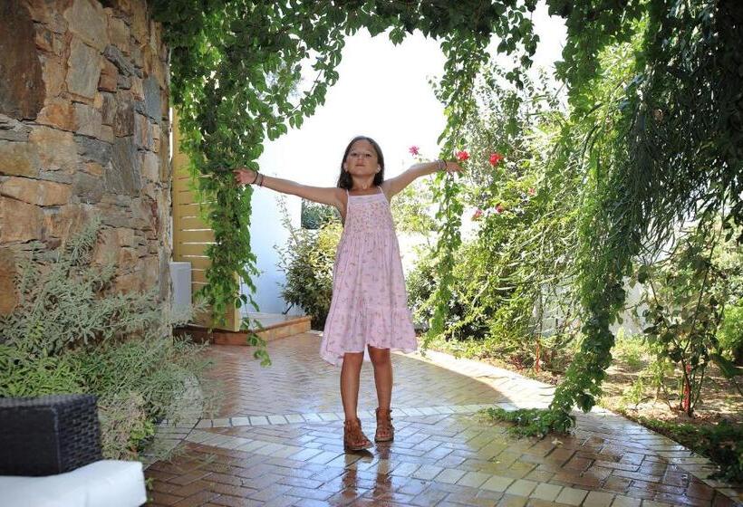 Вилла 4 Спальни, Villa Paradise