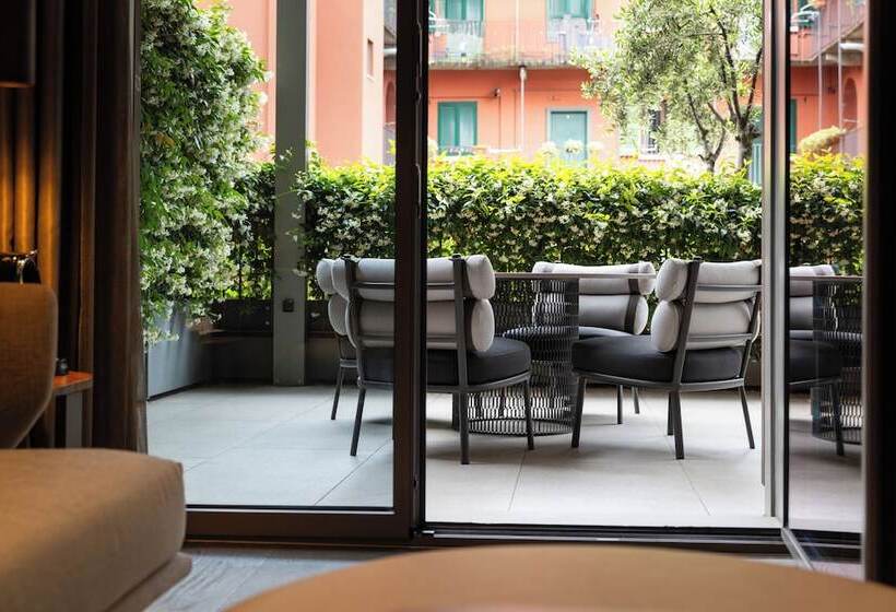 سوئیت جونیور با تراس, Viu Milan, A Member Of Design Hotels