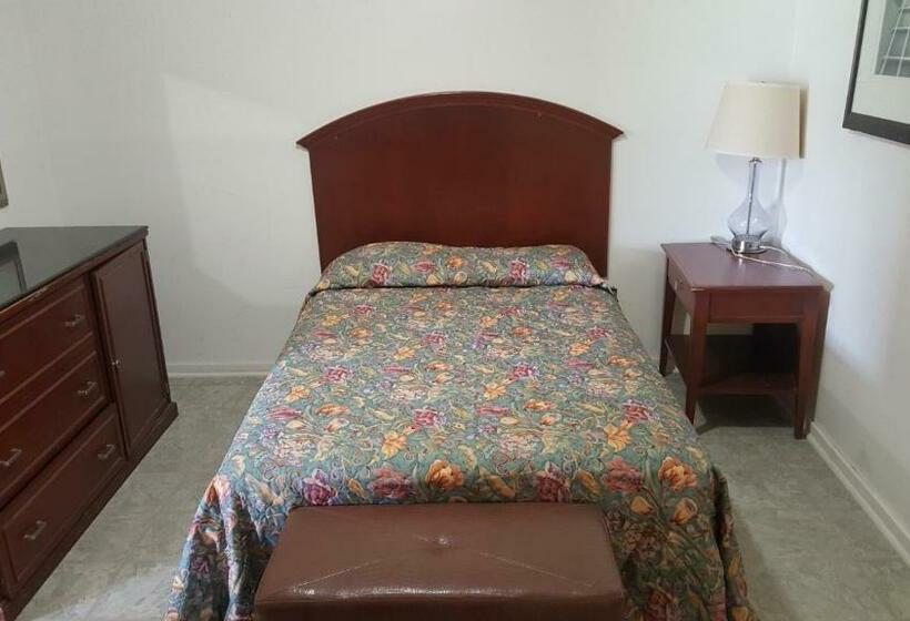 Apartamento 2 Dormitórios, Monte Carlo Motel