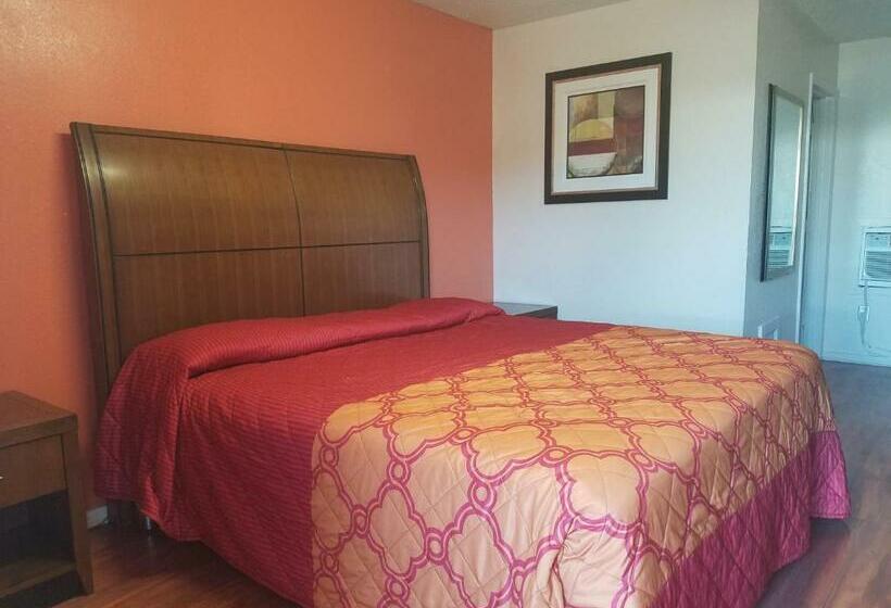 Quarto Economy Individual, Monte Carlo Motel