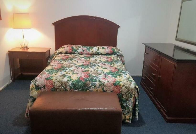 Apartamento 2 Dormitórios, Monte Carlo Motel