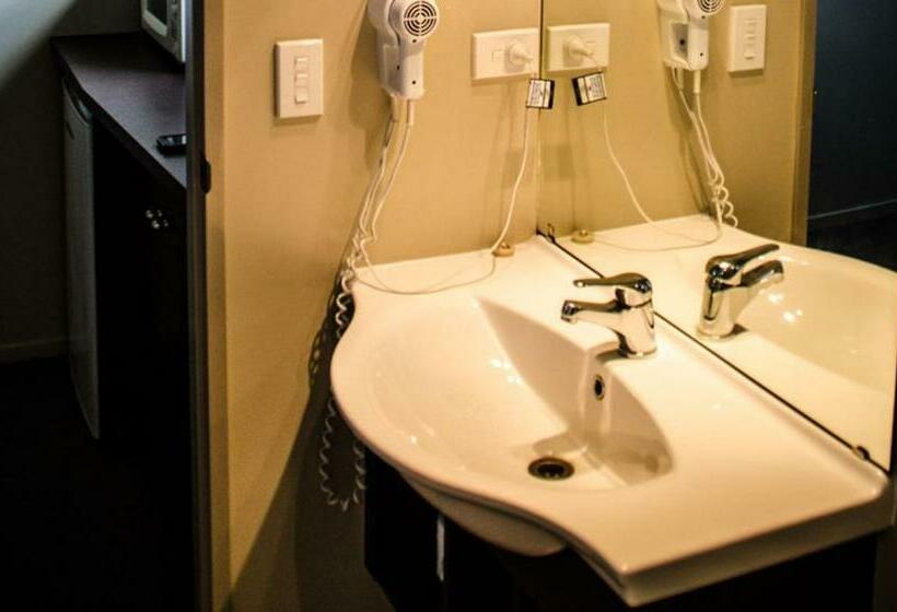 Студия Deluxe, Racecourse Hotel And Motor Lodge