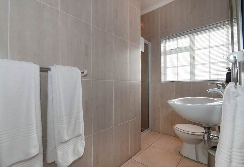 스탠다드 룸, Millard Crescent Guest House