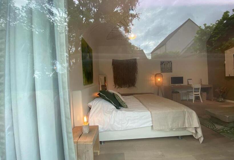 Comfort room with terrace, B&b Villa Tartine