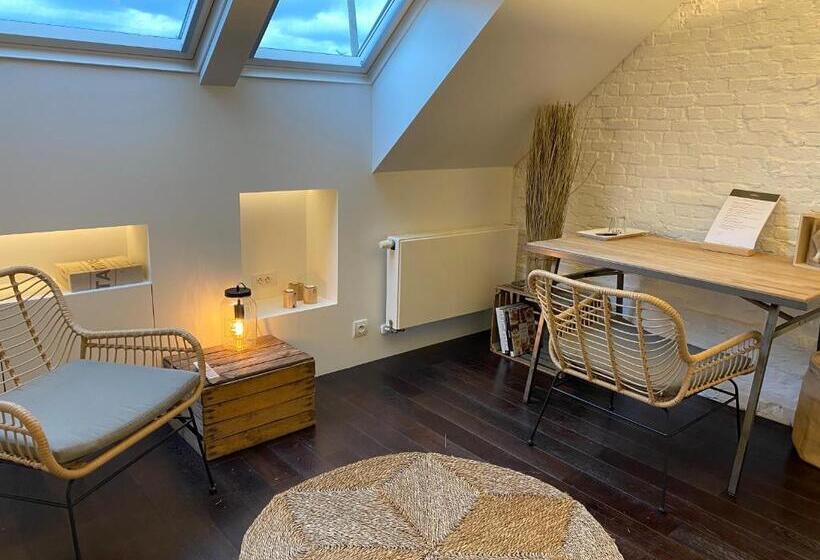 コンフォートルーム, B&b Villa Tartine