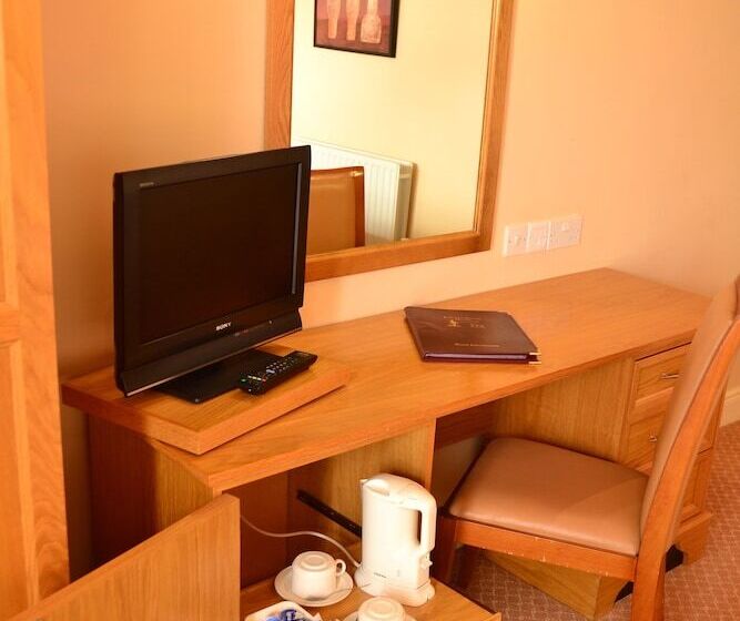 Номер Стандарт Трехместный, Fairhill House