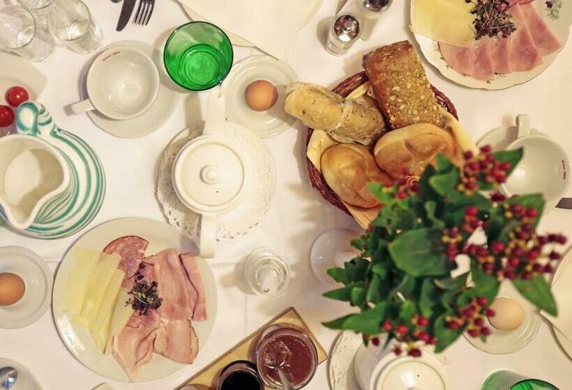 バルコニー付きスタンダードルーム, Wirtshaus Restaurant Pension Steirerland