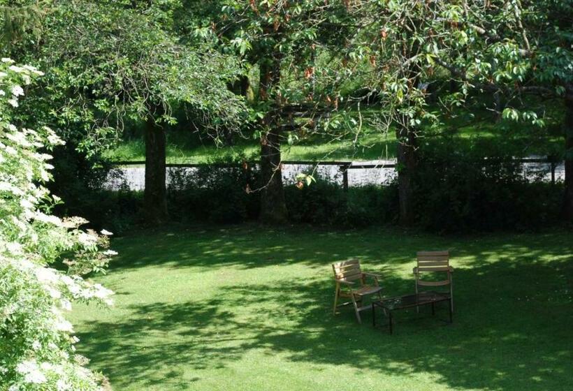 Номер Стандарт, B&b Het Groote Genoegen