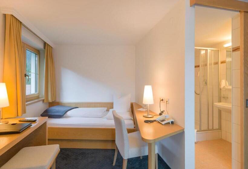 Номер Стандарт Индивидуальный, Quality Hosts Arlberg   Hotel Goldenes Kreuz B&b
