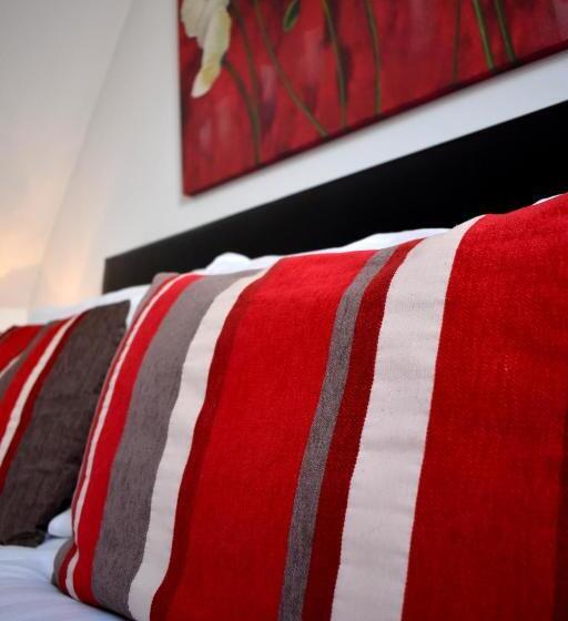 חדר סטנדרט לשלושה, The Meadows B&b