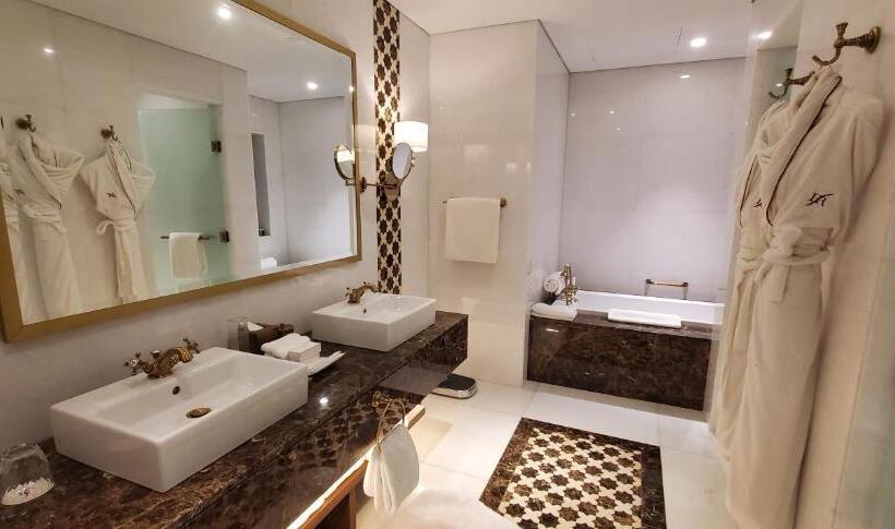 行政套房, Al Habtoor Polo Resort
