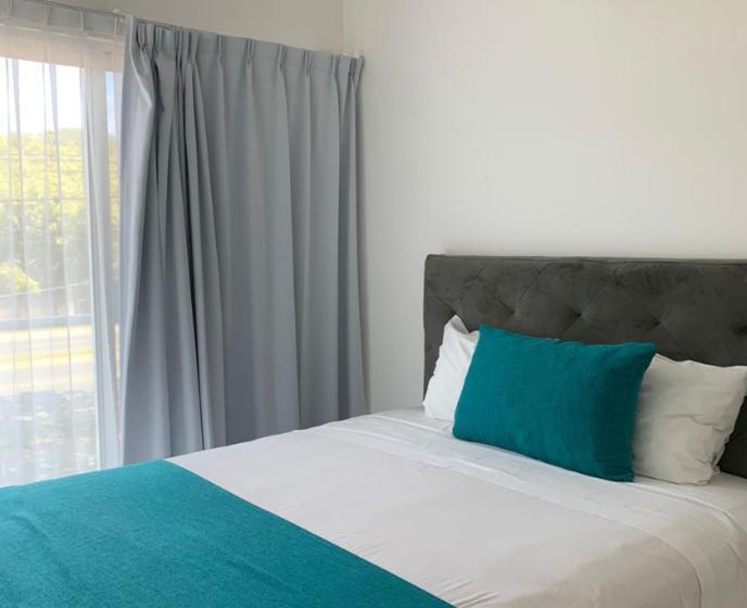 Suite 2 Dormitoris, Container Inn Hotel Aeropuerto