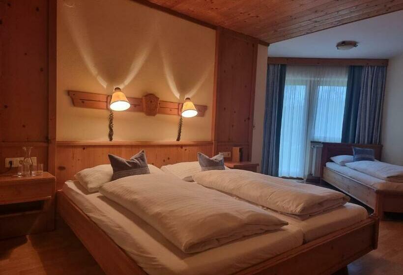 Номер Стандарт Трехместный, Karnischer Hof